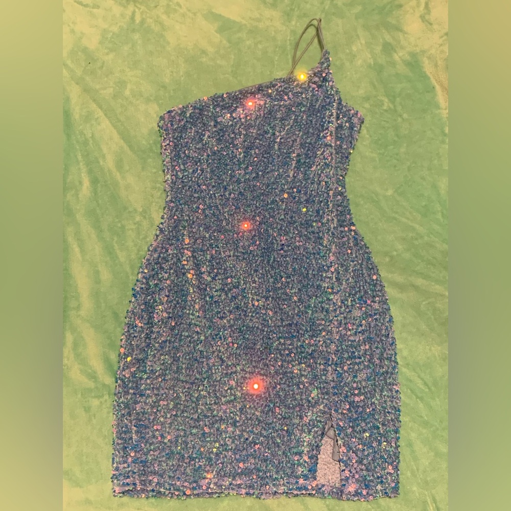Elegant Blue Sequin One-Shoulder Dress